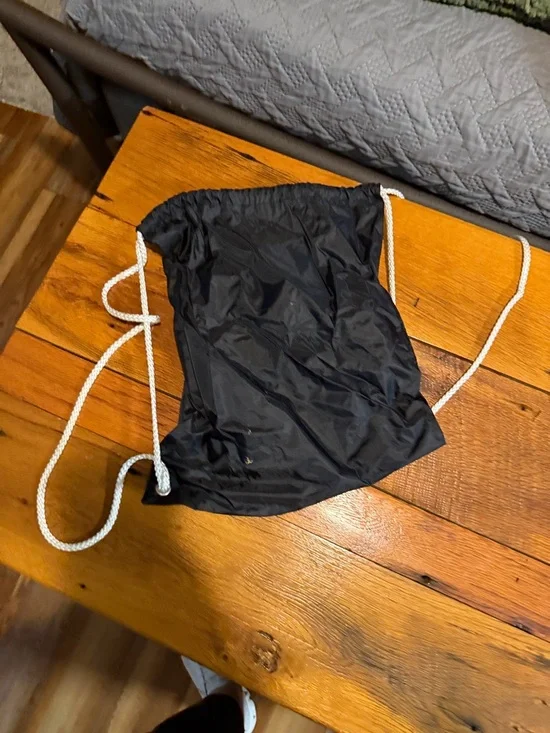 Drawstring bag - Picture 3 of 3